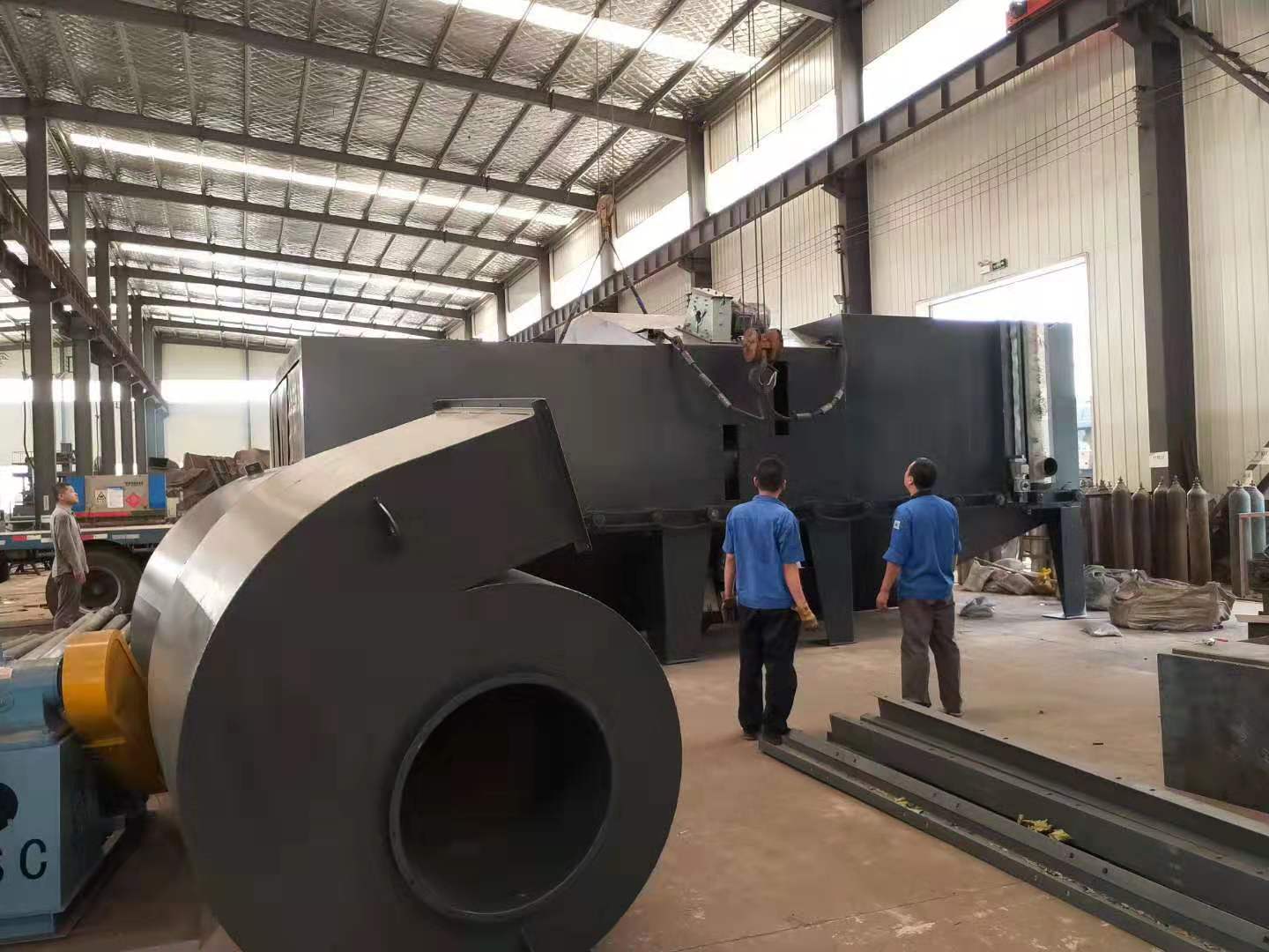 晉江市履帶式拋丸除銹清理機_晉江市履帶式拋丸除銹清理機_晉江市履帶式噴砂機_晉江市履帶式噴丸設(shè)備的工作原理是什么？